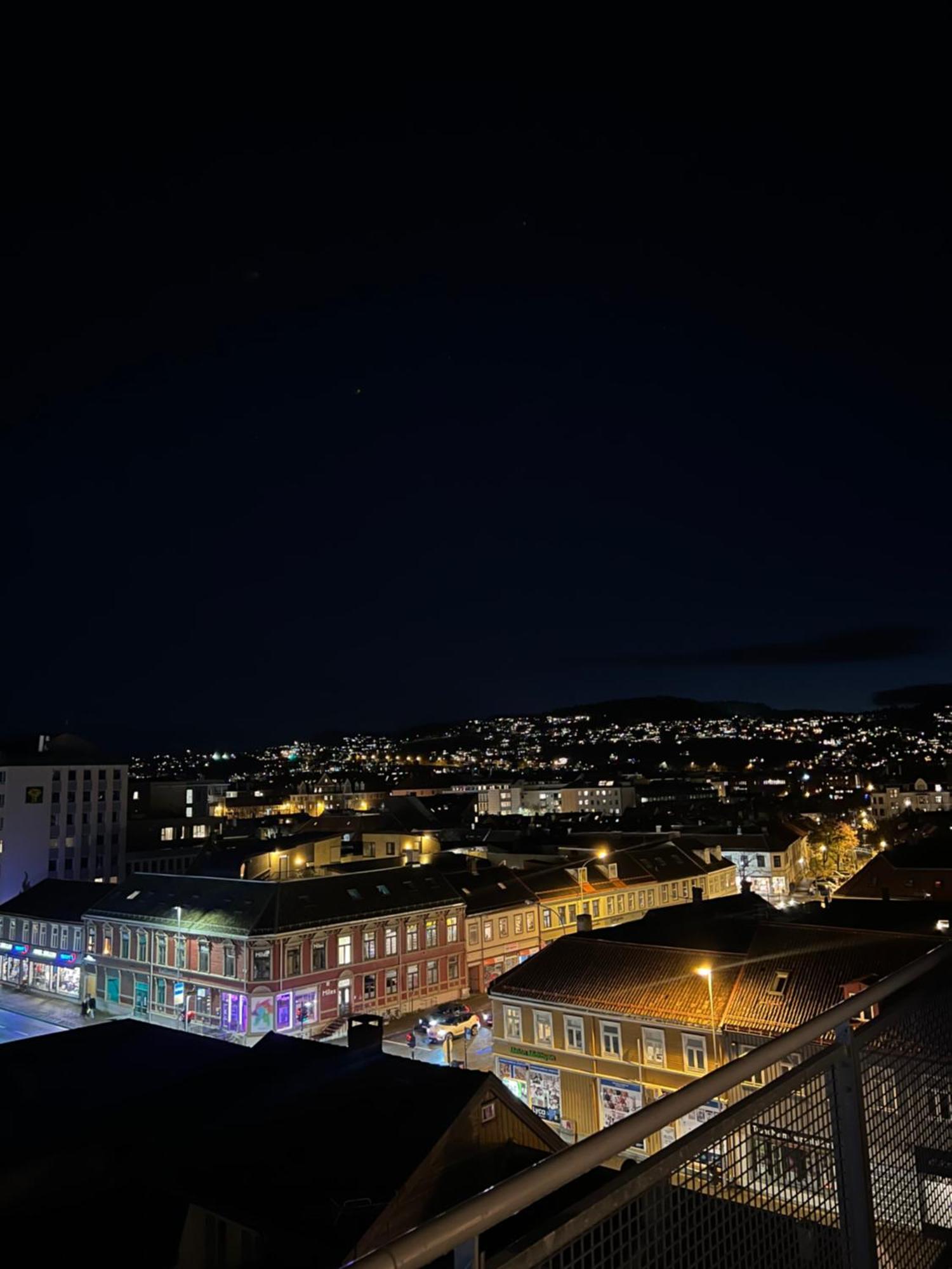 Апартаменты Penthouse In Trondheim City Centre Экстерьер фото